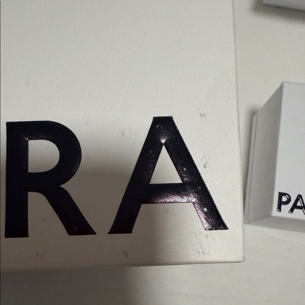 Pandora Elegant White Gift Boxes - Picture 4 of 5